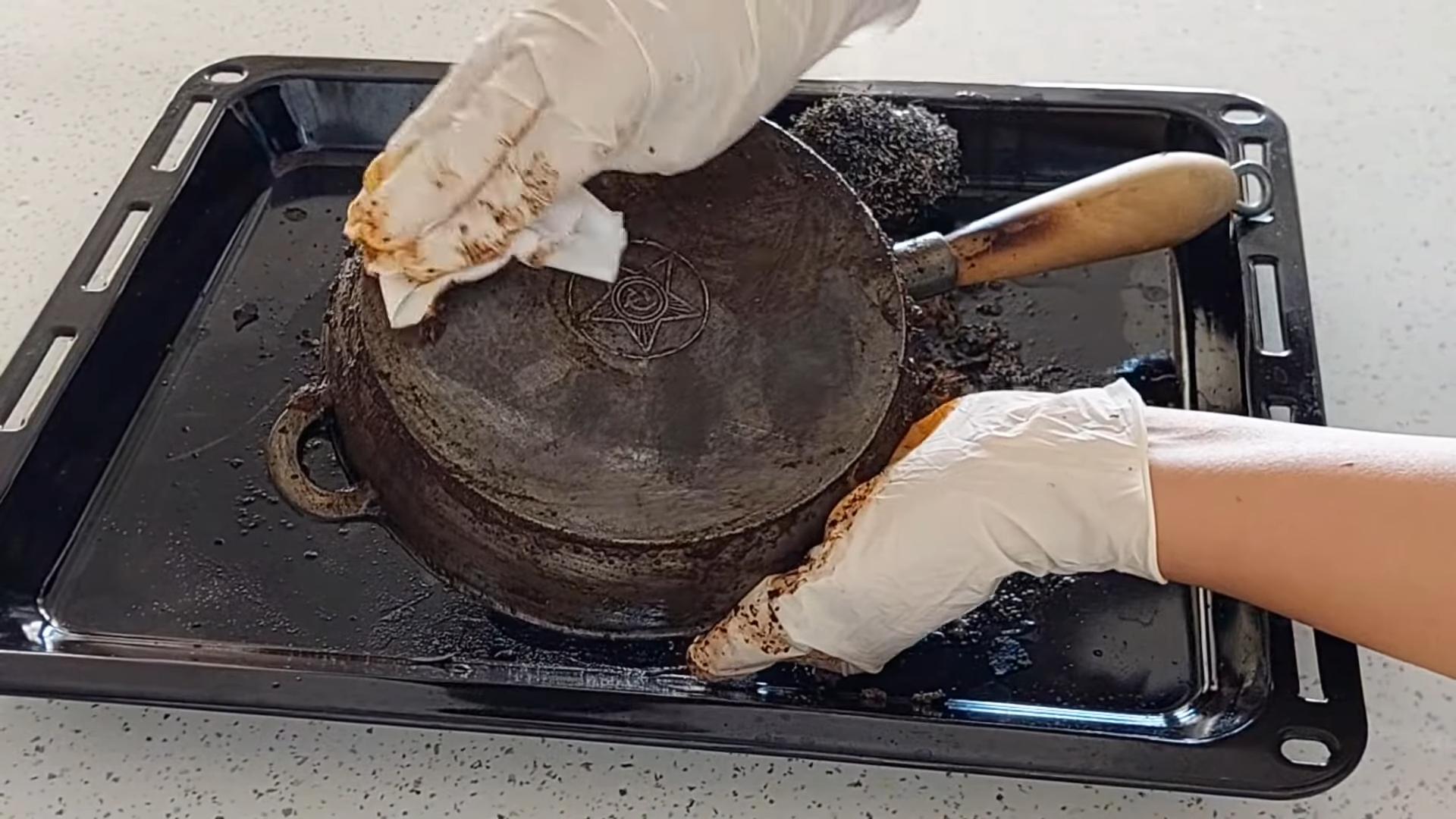 Rost entfernen Pfanne Zahnpasta